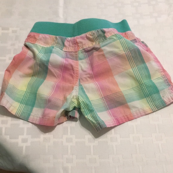Girls shorts - Picture 2 of 2